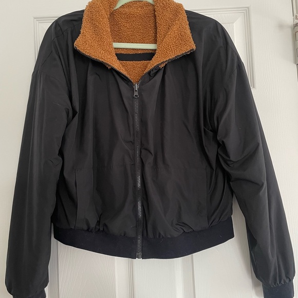 Reversible fabletics jacket - Picture 3 of 3